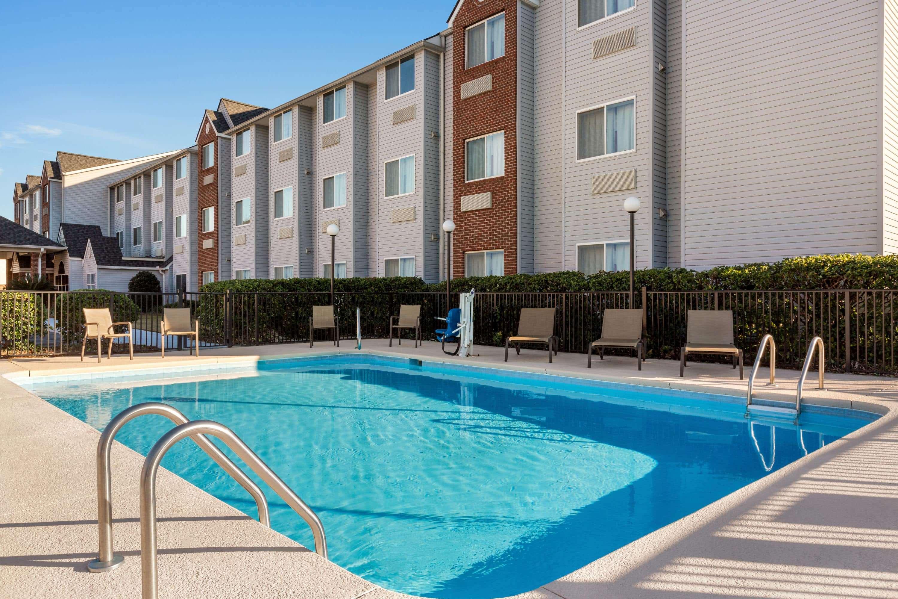 Microtel Inn & Suites By Wyndham Tifton Exteriör bild