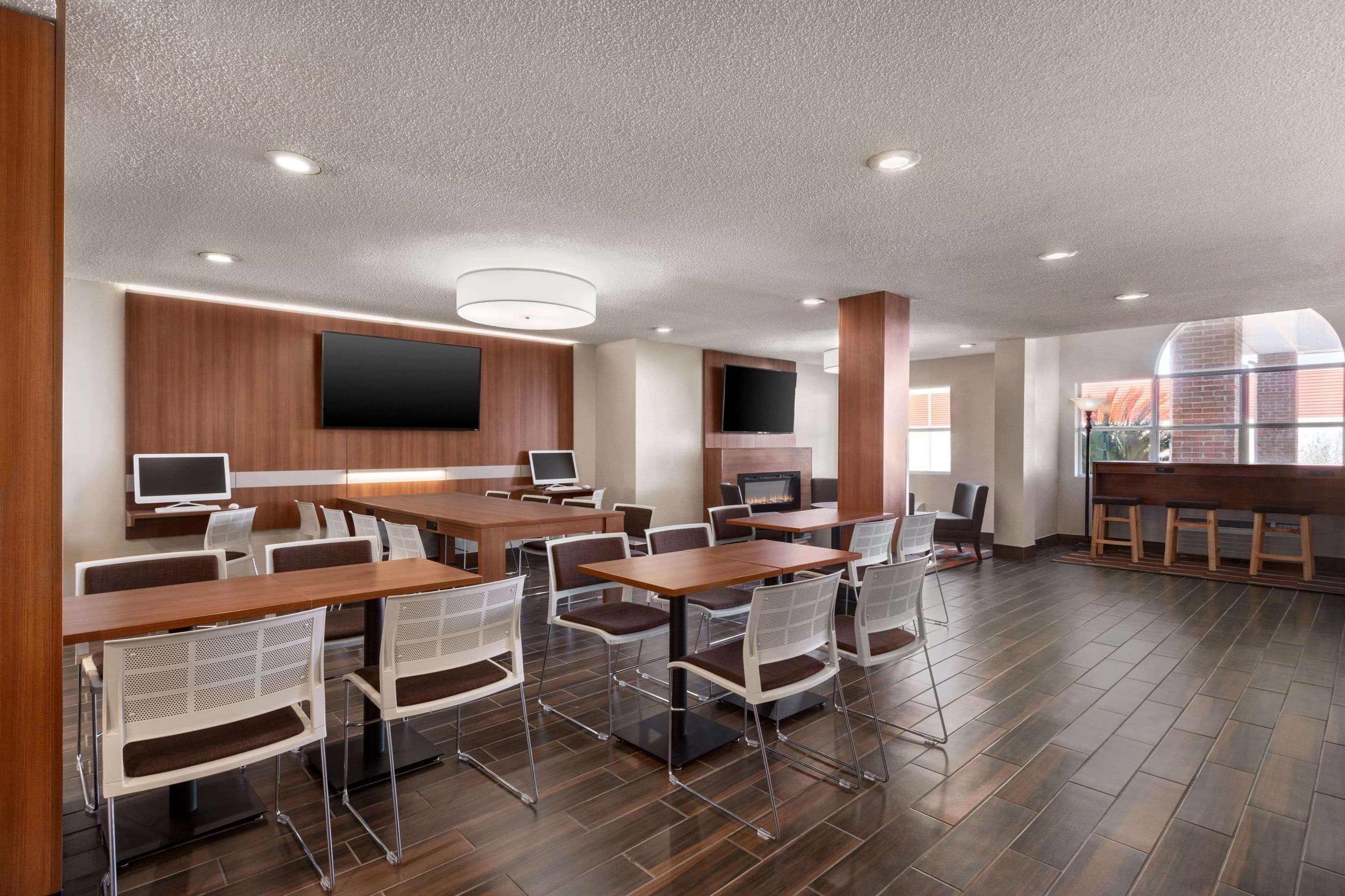 Microtel Inn & Suites By Wyndham Tifton Exteriör bild