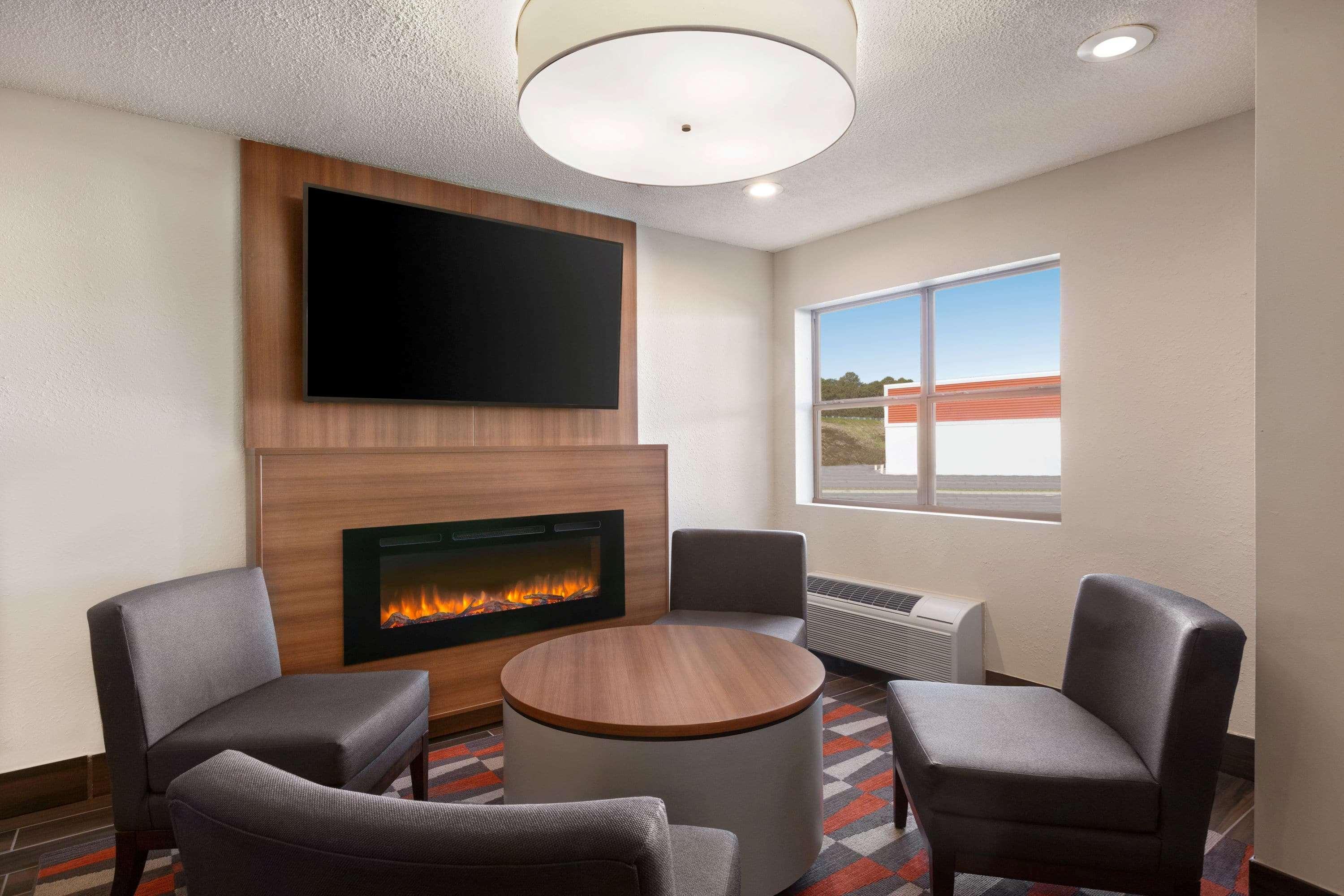 Microtel Inn & Suites By Wyndham Tifton Exteriör bild