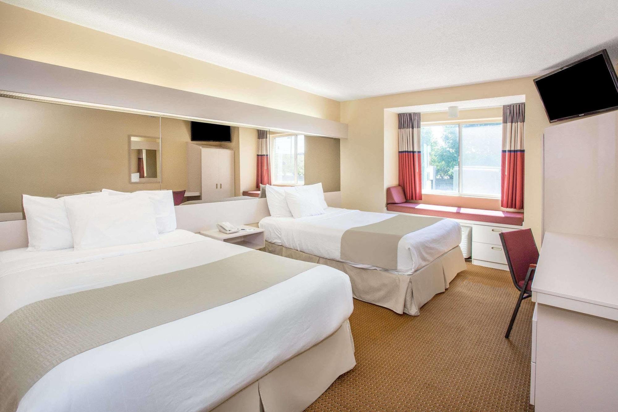Microtel Inn & Suites By Wyndham Tifton Exteriör bild